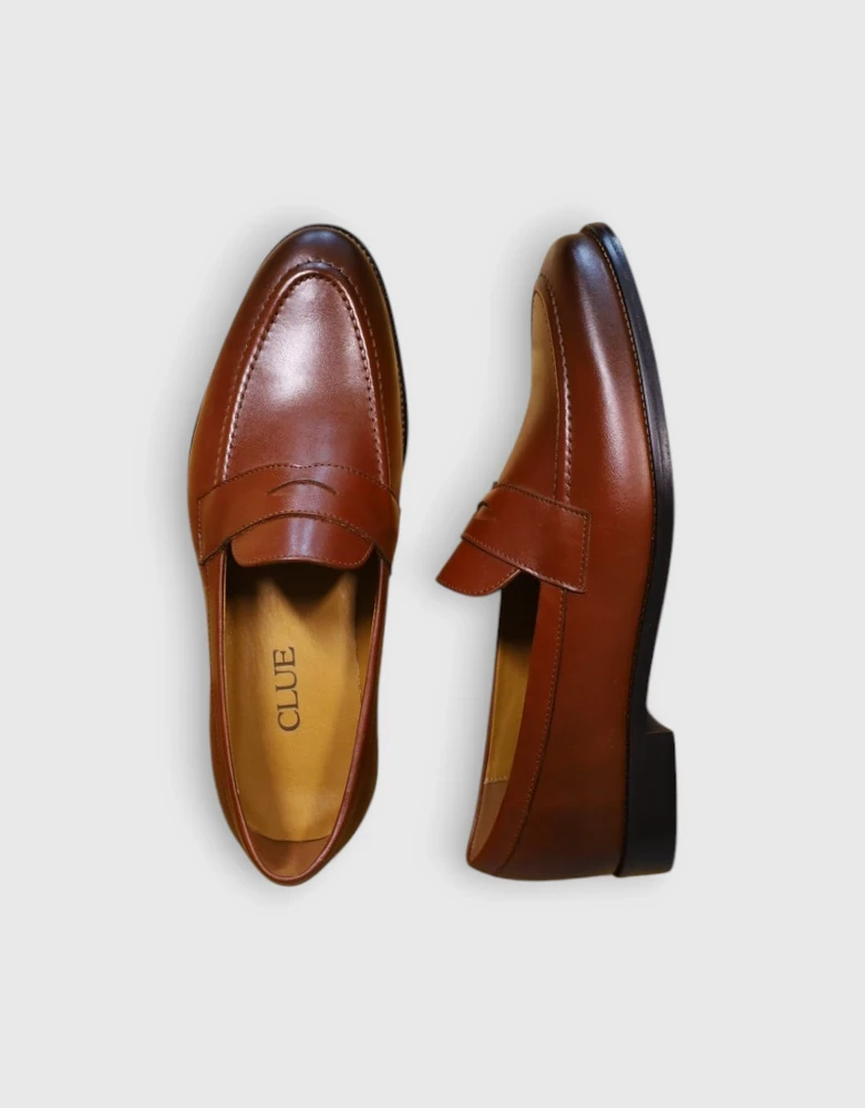 loafersy_clue_01.webp
