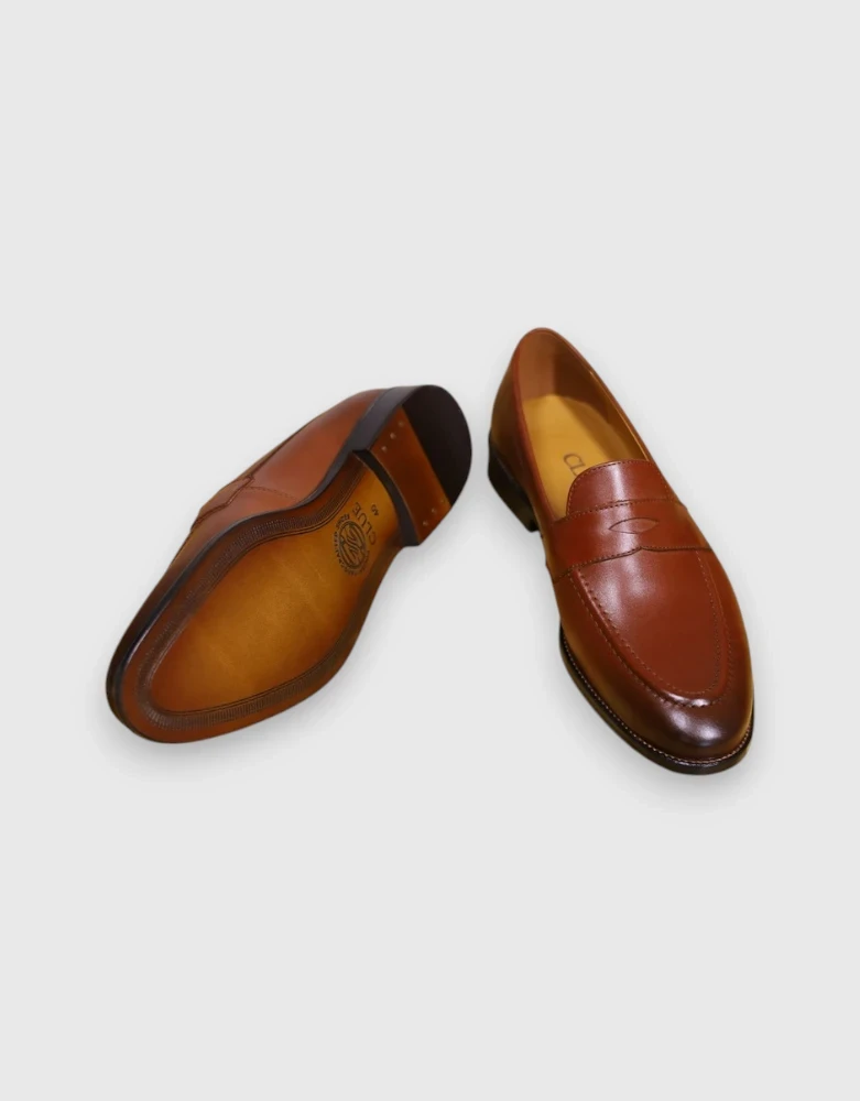 loafersy_clue_03.webp